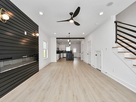 5th image of 5414 Ina St