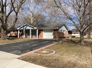 105 W Poplar St, Mascoutah, IL