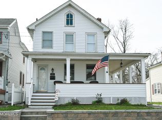 190 2nd St, Keyport, NJ 07735