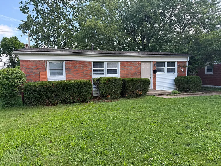 1861 Dunkirk Dr — Photo 3