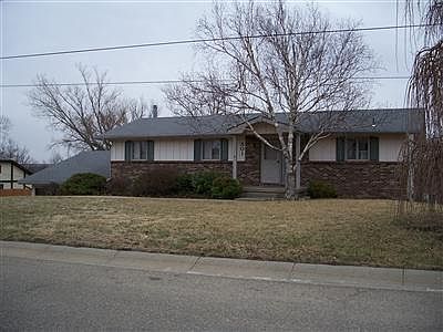 2nd image of 801 Rockledge Dr