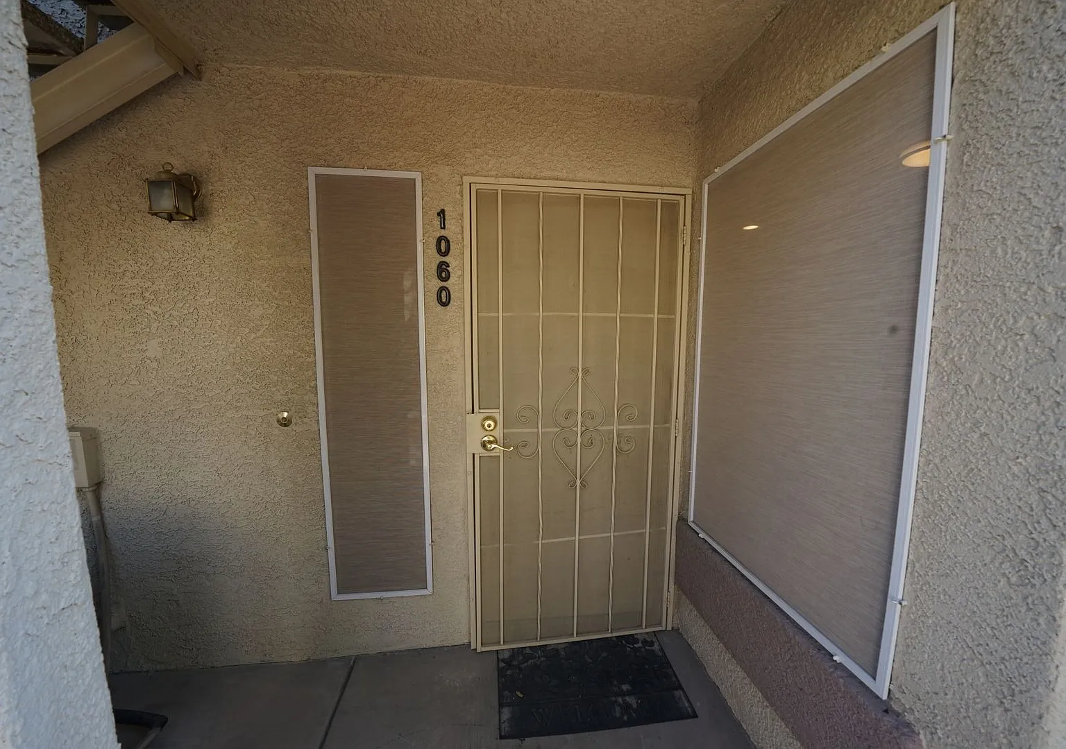 Showings Available Now — Photo 3