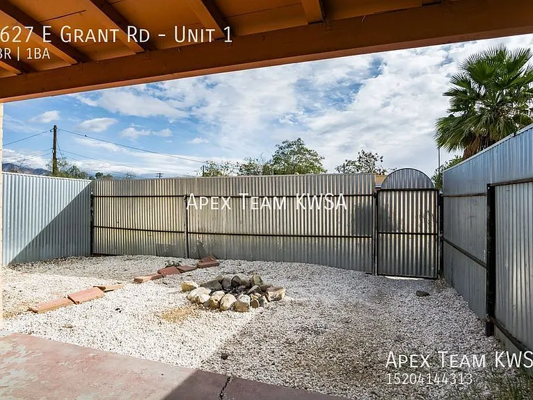 2627 E Grant Rd #1 — Photo 27