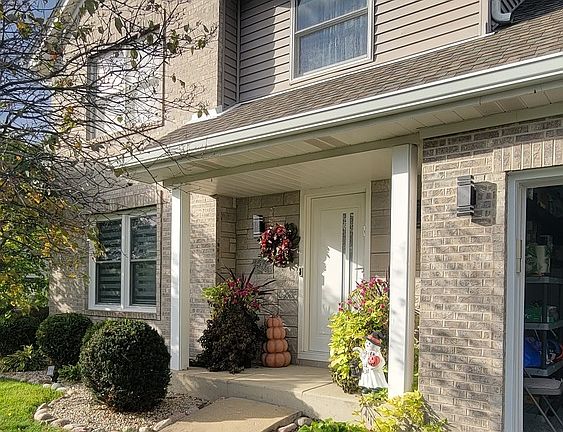 2nd image of 298 Windsor Dr