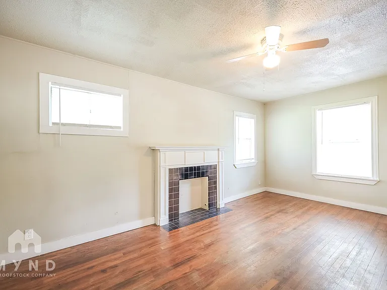 1322 Verbena St — Photo 8