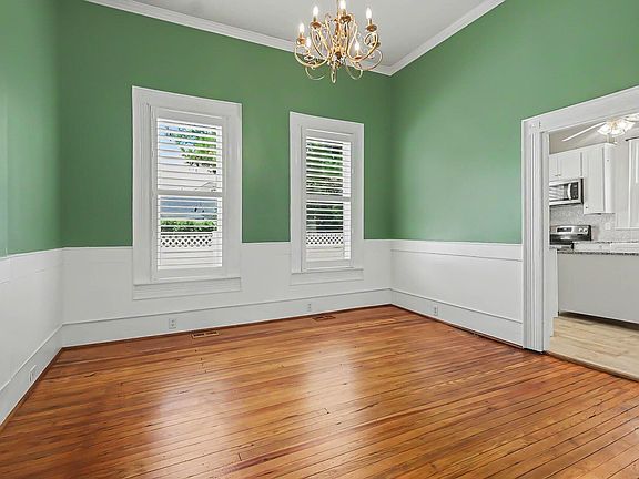 14th image of 103 E Bailey Ave