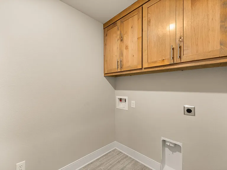 1617 Legacy Dr — Photo 19