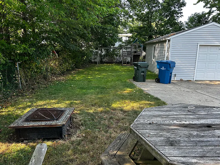 23812 Knickerbocker Rd — Photo 13