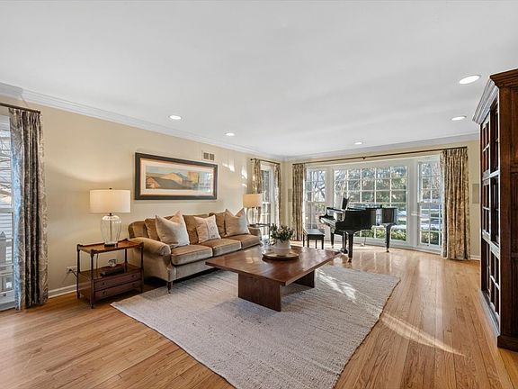 5th image of 2836 Blackhawk Rd