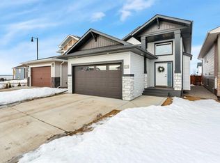 182 S Norseman Close, Penhold, AB T0M1R0