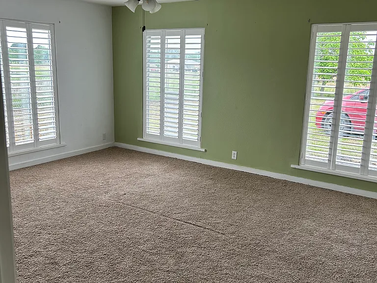 250 County Road 3270 — Photo 4