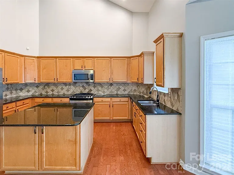 8811 Singleton Ct #567 — Photo 14