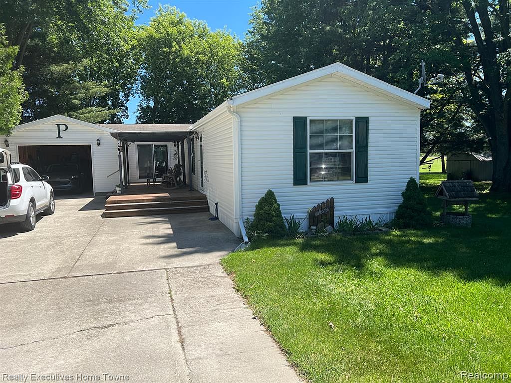 5461 Northland Dr, Croswell, MI 48422 Zillow