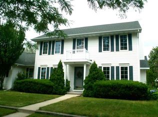 711 Augusta Dr, Waunakee, WI 53597