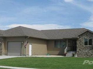 1504 Sawgrass Ave, Mitchell, SD 57301