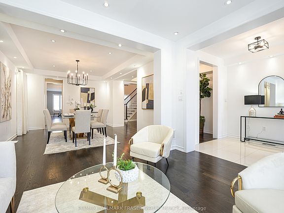 4th image of 875 Riverside Dr