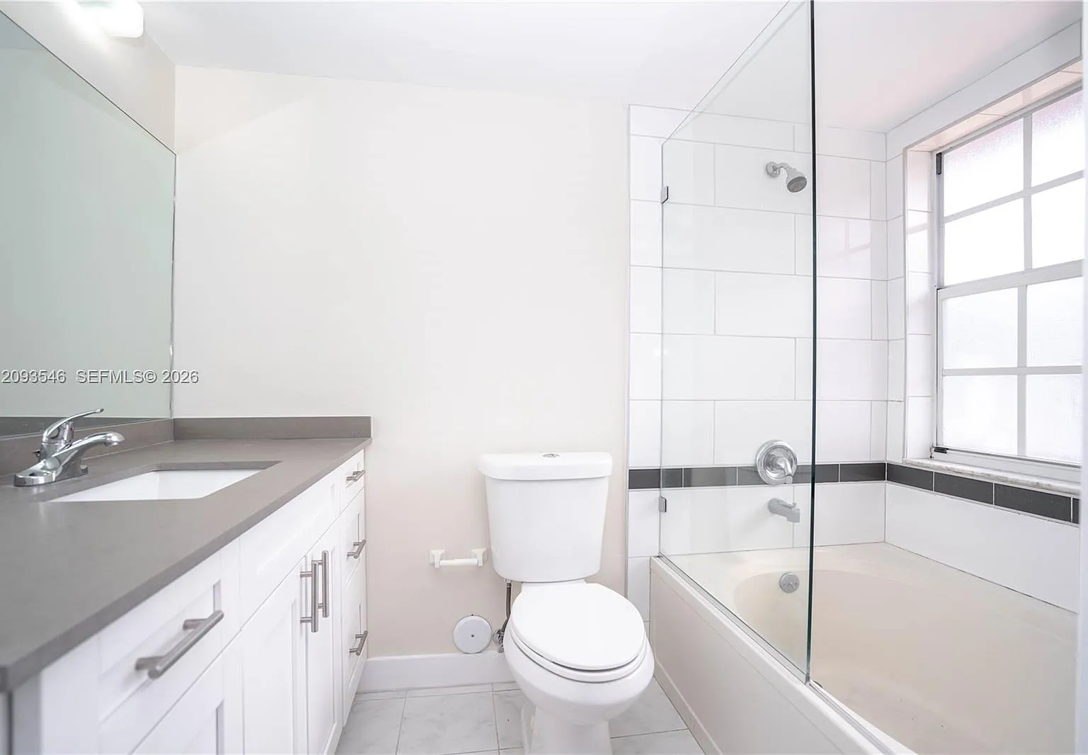 Lago Del Rey Condo — Photo 3