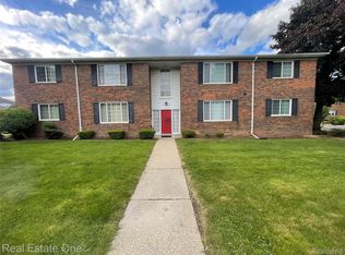 25341 Shiawassee Cir APT 201, Southfield, MI