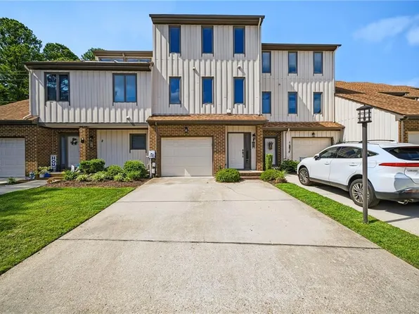 4 Sandie Point Ln #B, Portsmouth, VA 23701