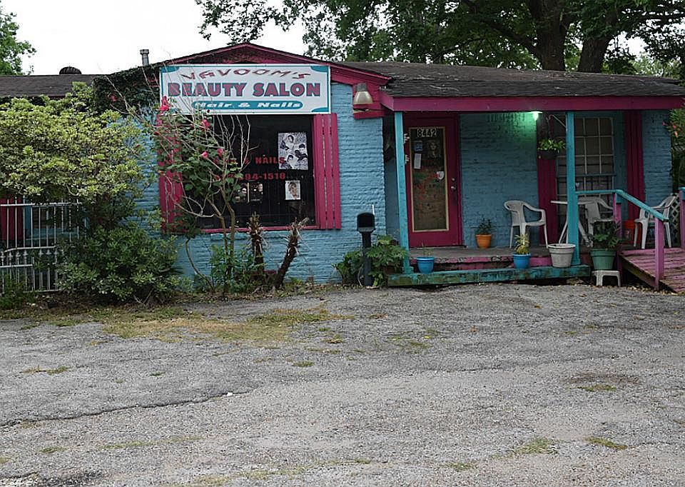 1st image of 8442 Howard Dr