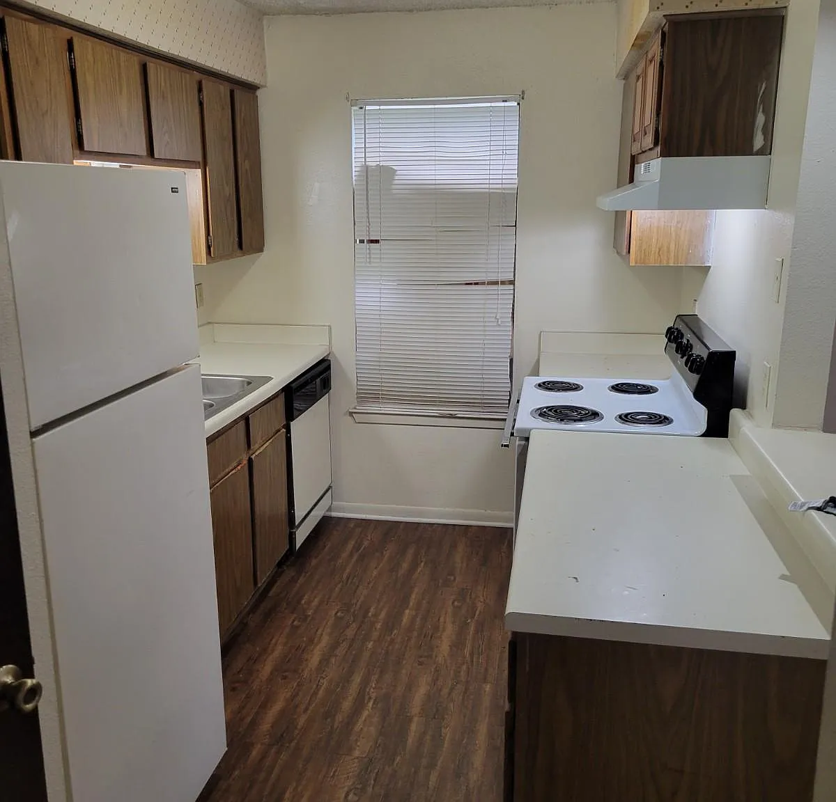 2 bed, 950 sqft, $850 — Photo 3