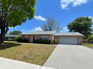 113 Bobwhite Rd, Royal Palm Beach, FL 33411