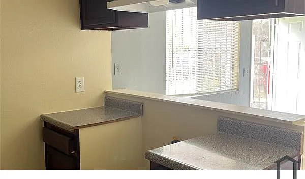3 bed, $3,000 — Photo 3