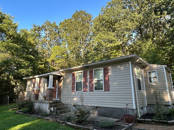221 Highland Dr