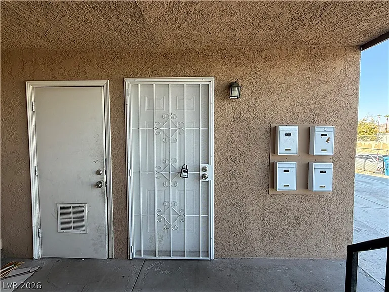 4396 Vegas Valley Dr #2 — Photo 26