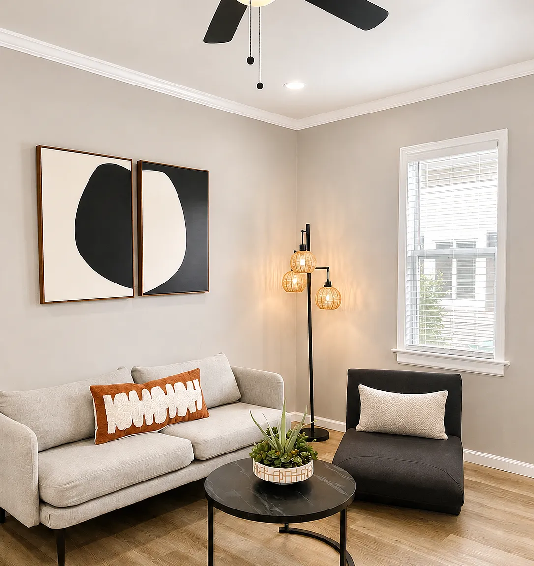 3 bed, 900 sqft, $1,950 — Photo 3