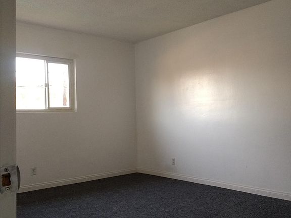 5th image of 1583 Torrance Blvd APT 1