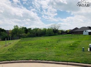 2 Shadow Ridge Ct, Wichita Falls, TX 76308