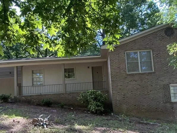 1481 Westminister Dr, Macon, GA 31204