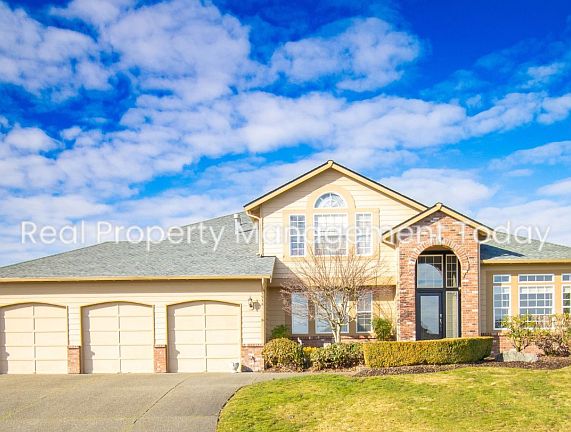2nd image of 9916 181st Avenue Ct E