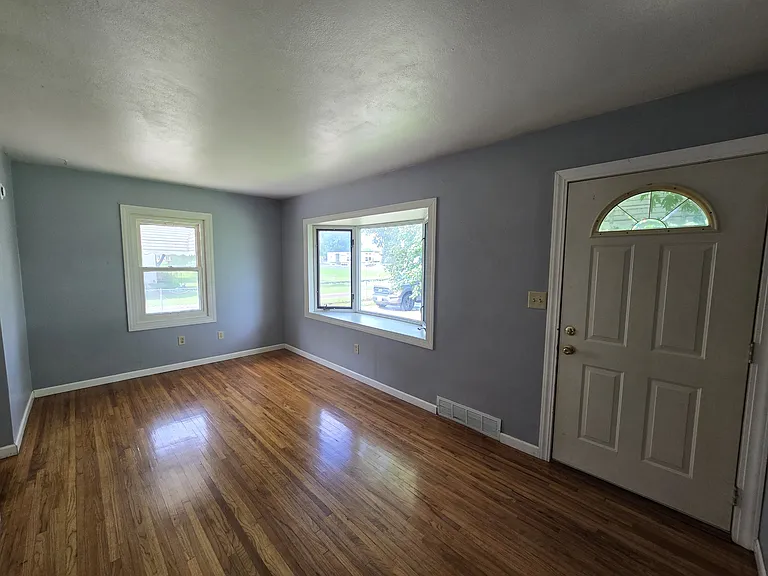 7206 La Porte Rd — Photo 4