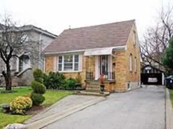 147 Pemberton Ave, Toronto, ON M2M 1Y6