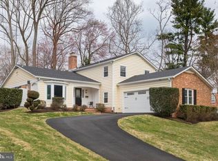 3710 Camelot Dr, Annandale, VA 22003