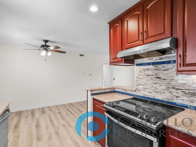 4239 Cleveland Ave #6 — Photo 6