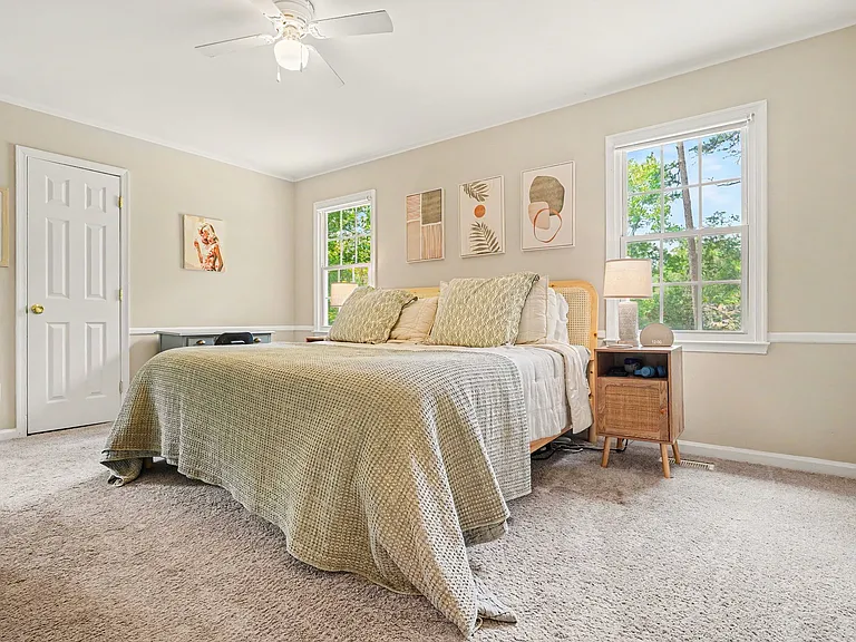 605 Sawmill Rd — Photo 10