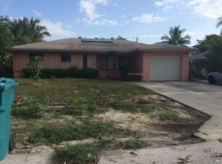 215 SW 4th Ave, Boynton Beach, FL 33435