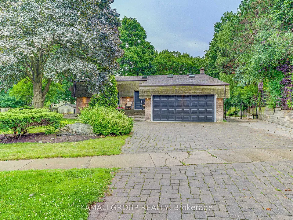 5 Caravan Dr