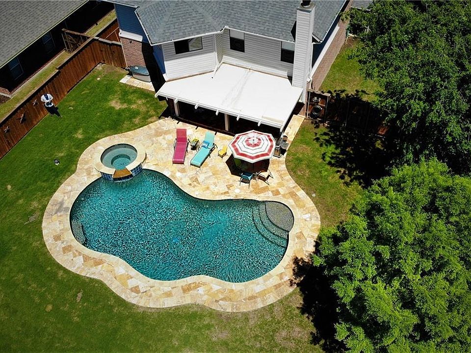 1st image of 6401 White Oaks Ln