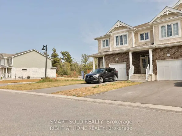 1634 Tenley Dr, Kingston, ON K7P 0S4