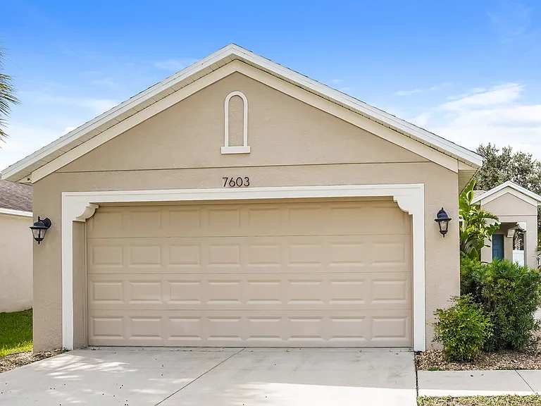 7603 Forest Mere Dr — Photo 1