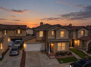 255 Roxanne Ln, Corona, CA 92882