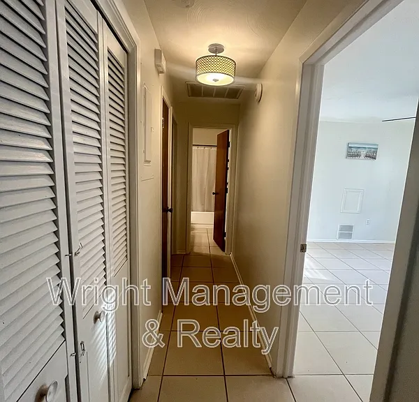 705 Bayou Ave #1 — Photo 14