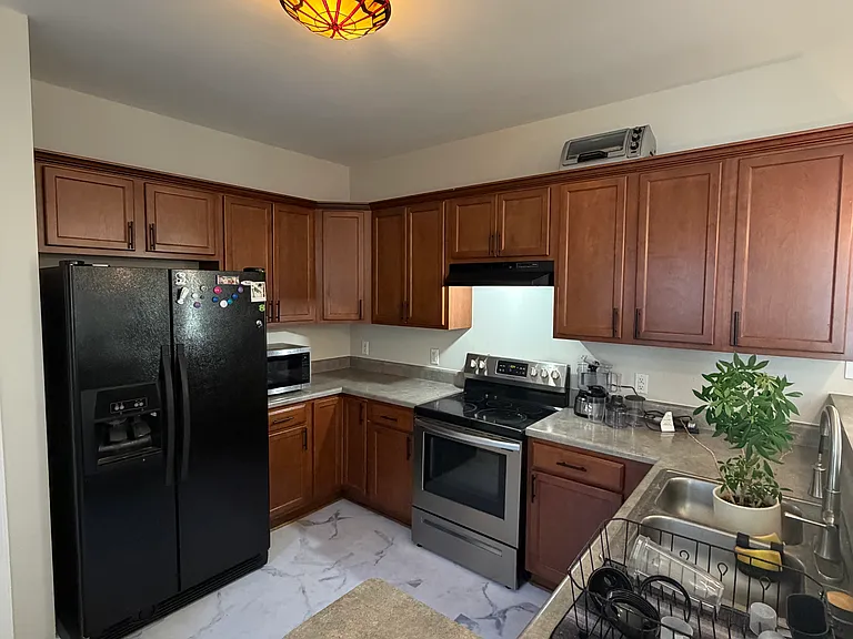 2304 Fairmount Ave — Photo 6