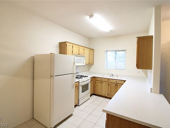 4th image of 5655 E Sahara Ave Unit 2064