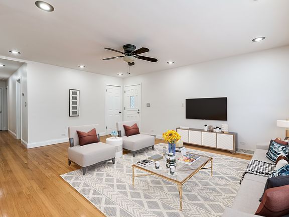 4th image of 9529 Kolmar Ave