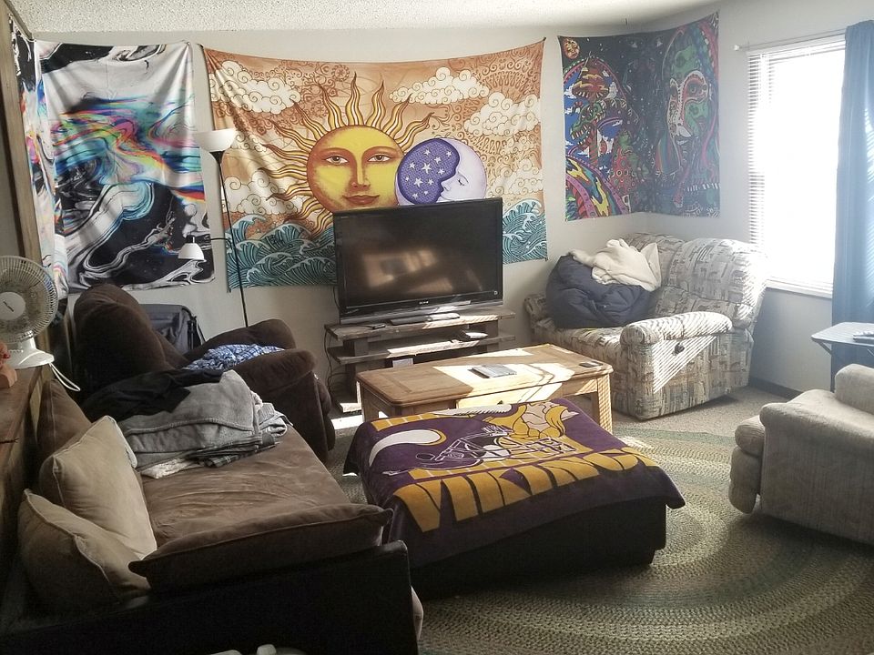 1st image of 864 Saint Annes Dr